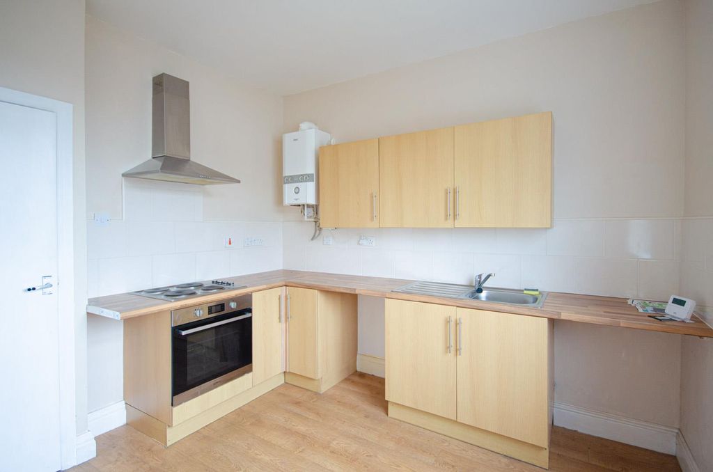Property photo 1 of 12 Kitchen