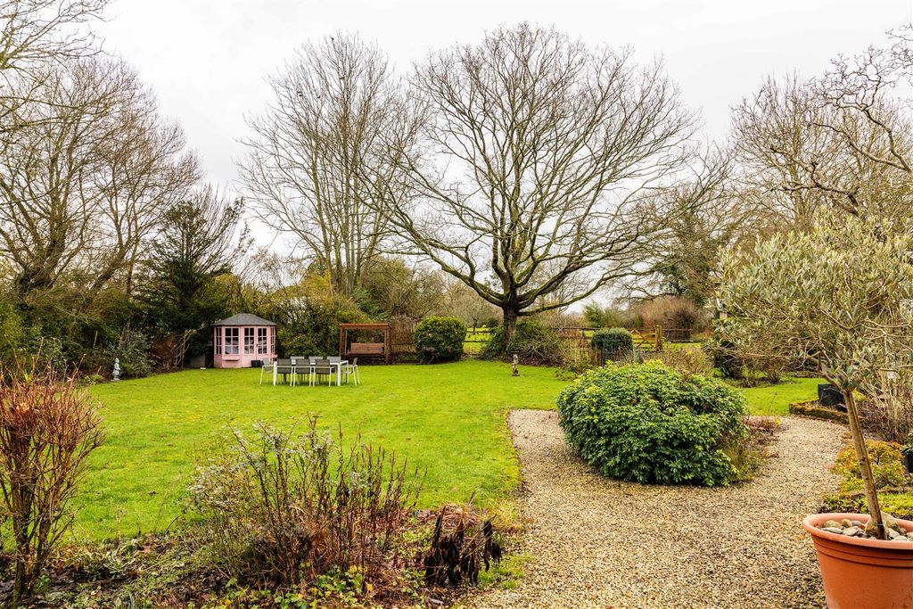 Property photo 3 of 31