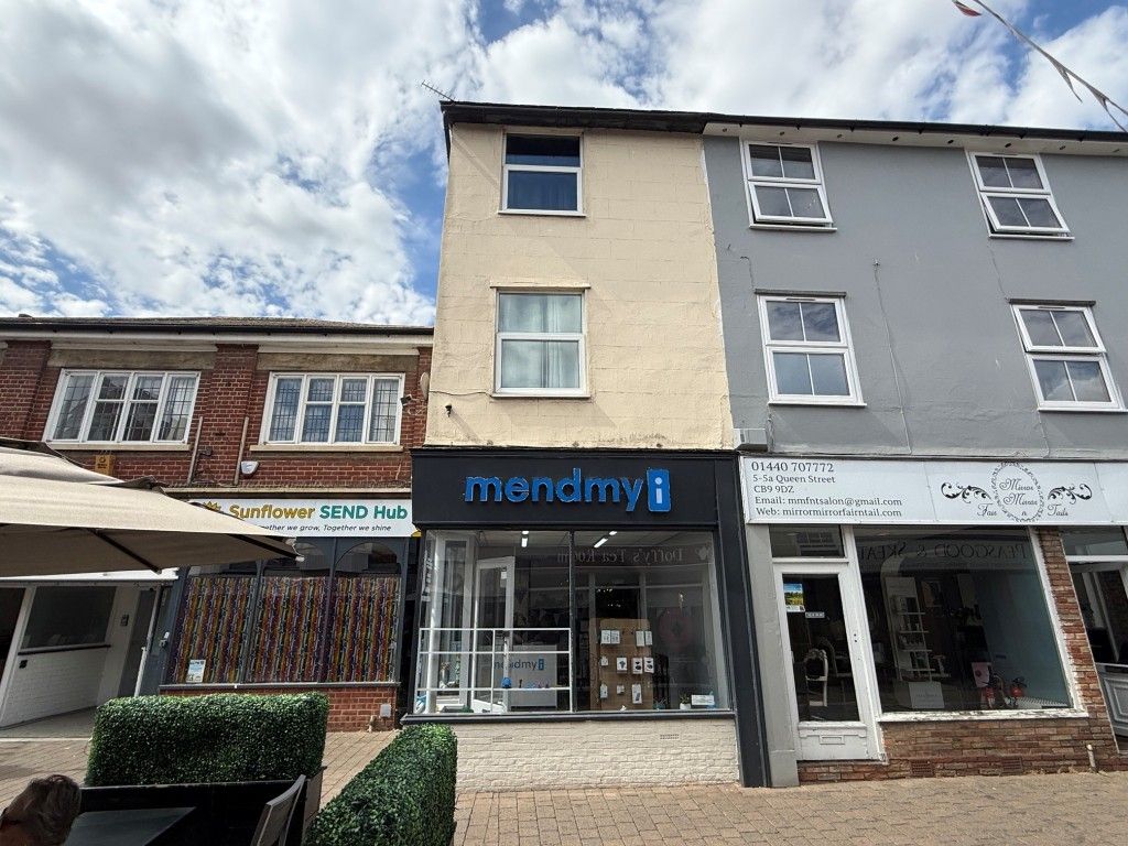 Property photo 2 of 13 Front View Of The Mixed Use Building In Queen Street
