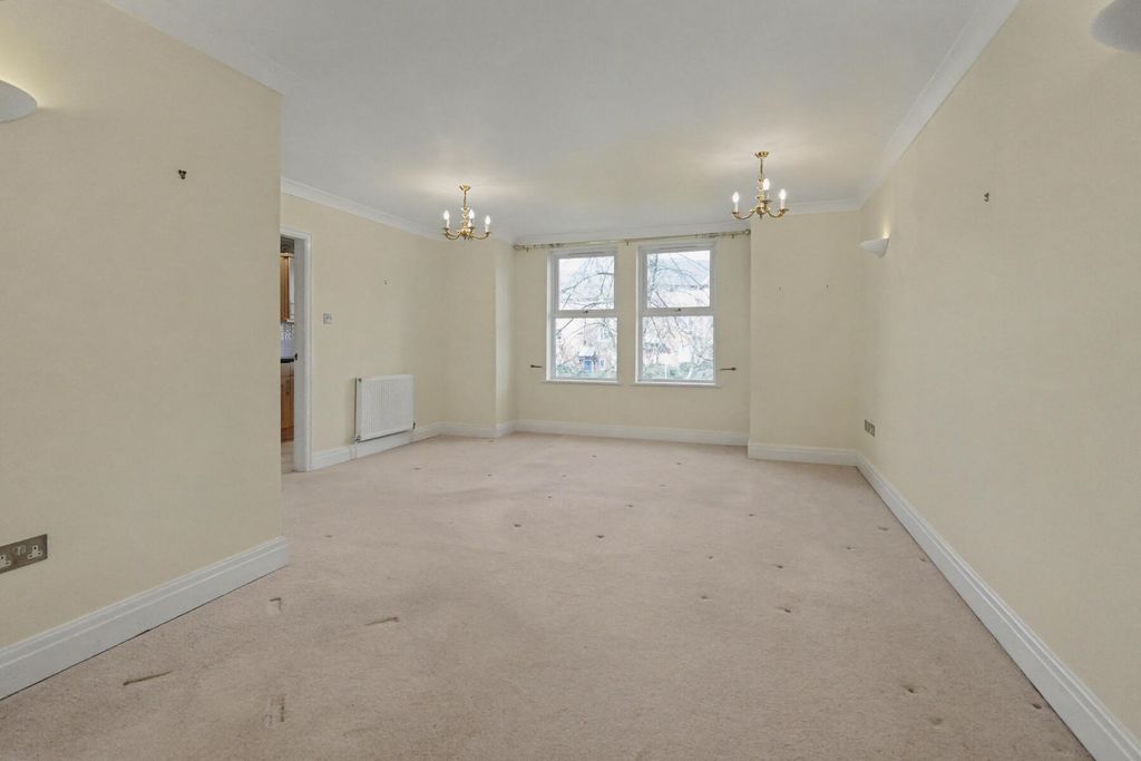 Property photo 2 of 8 Belvedere House - Lounge Diner Overview