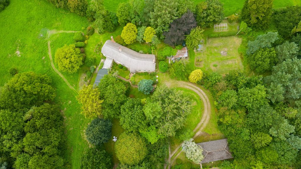 Property photo 3 of 57