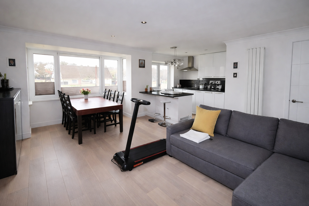 Property photo 3 of 10 Gallery