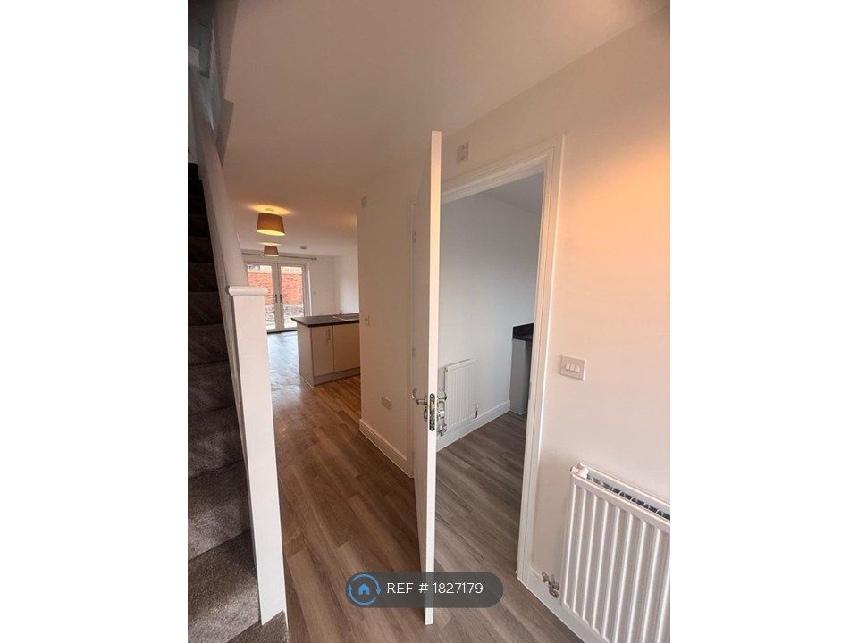 Property photo 3 of 29