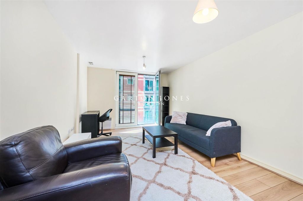 Property photo 2 of 12 Reception