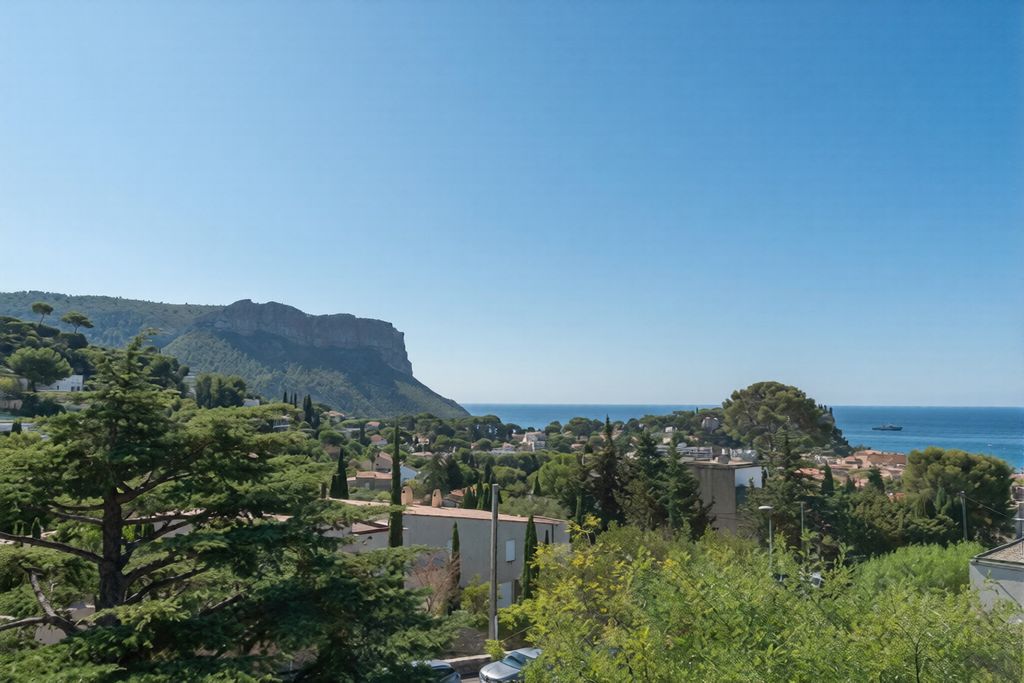 Property photo 1 of 29