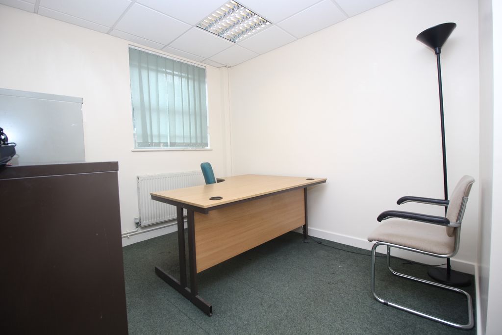 Property photo 2 of 3