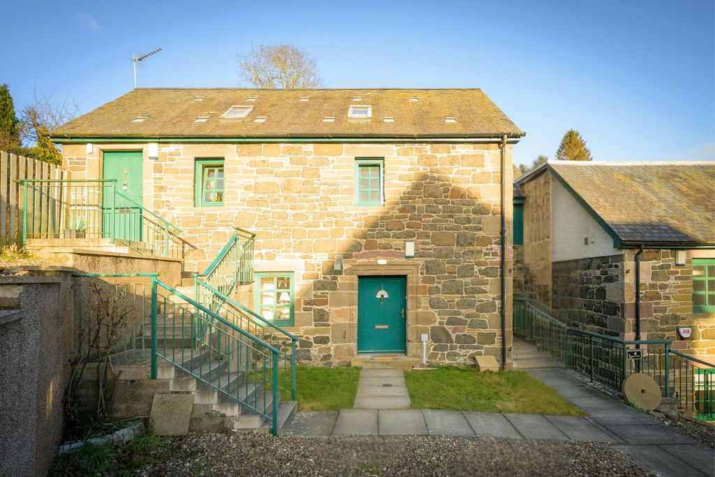 Property photo 1 of 28
