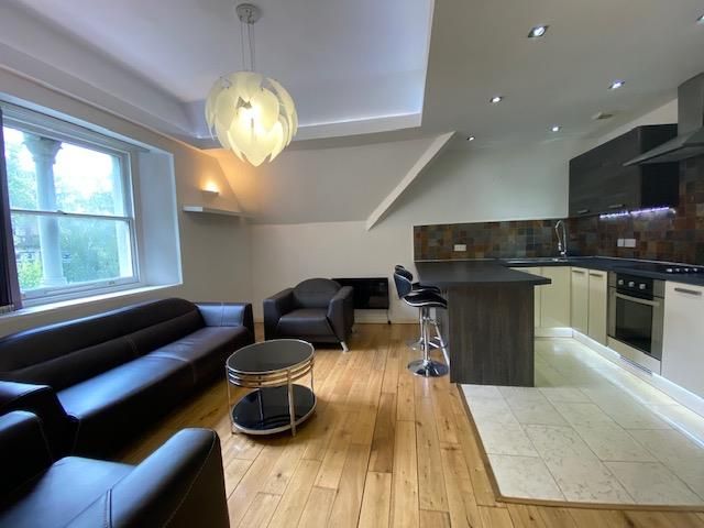 Property photo 1 of 5 Lounge 2.Jpg