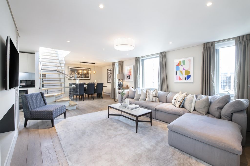 Property photo 2 of 16 1508_Merchantsq_0...