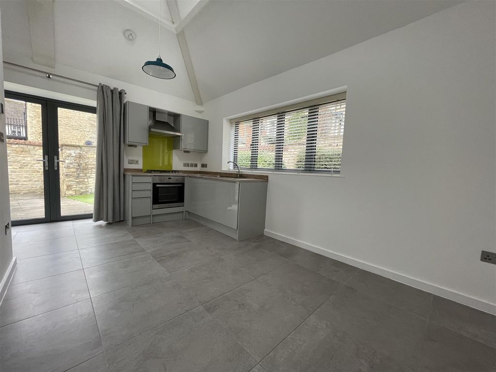 Property photo 2 of 7 Kitchen (1).Jpg