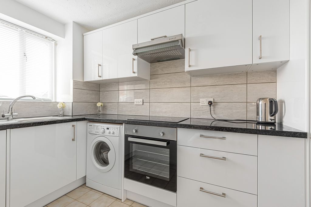 Property photo 2 of 10 778927 (4)