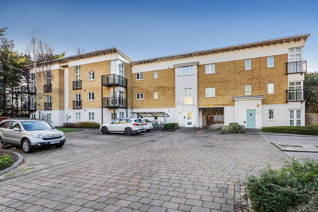1 bed flat for sale Ewell