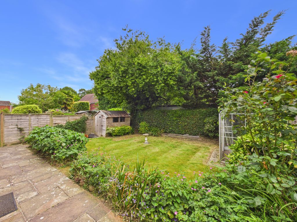 Property photo 3 of 14 Cam01354G0-Pr0732-Still033