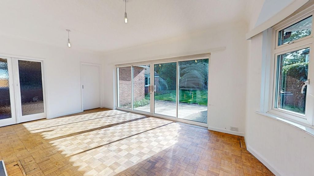 Property photo 3 of 21