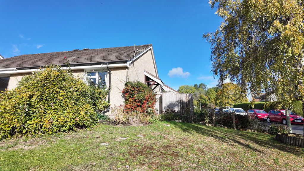 Property photo 2 of 13