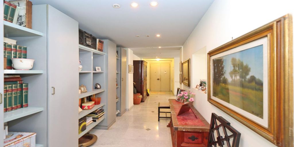 Property photo 1 of 27