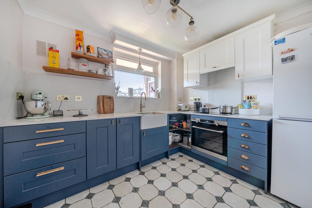 Property photo 2 of 11 1483071-7-6A42864...