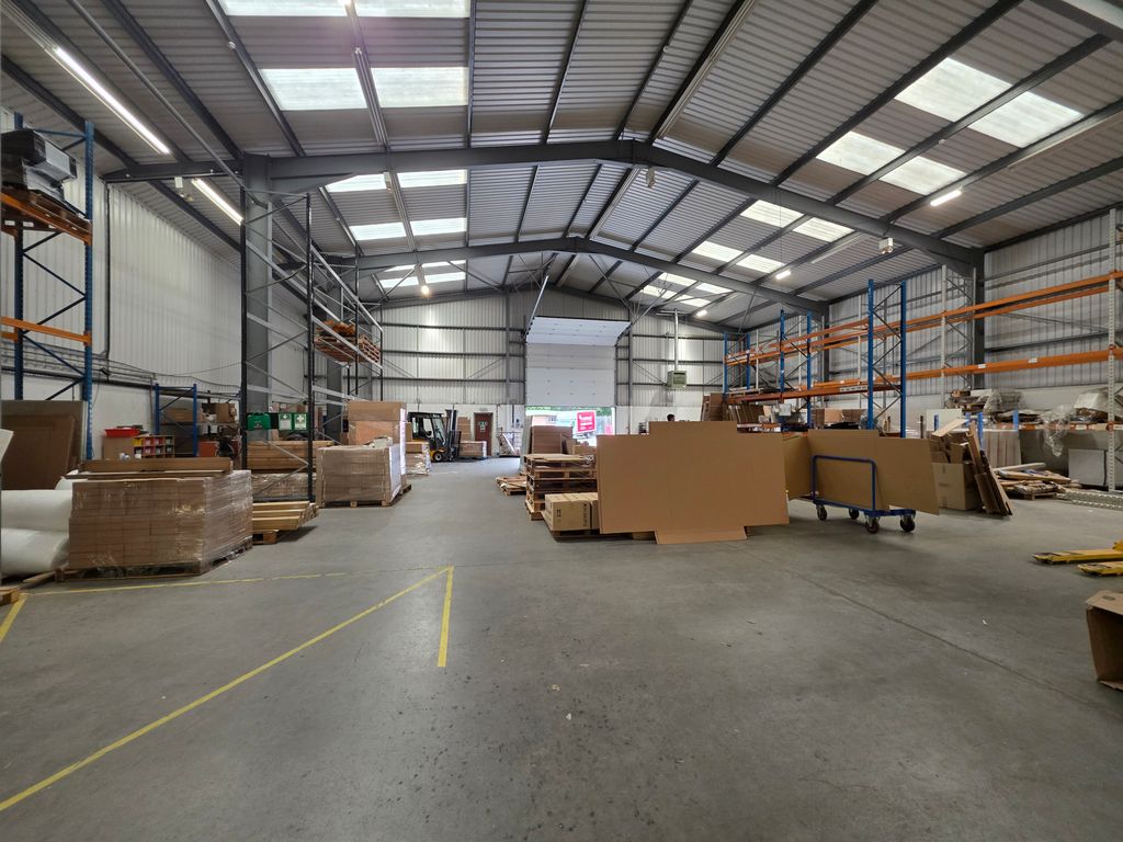 Property photo 3 of 6