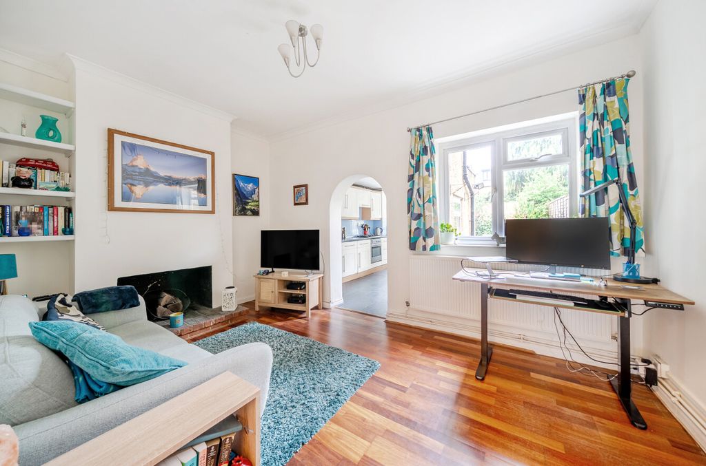 Property photo 1 of 11