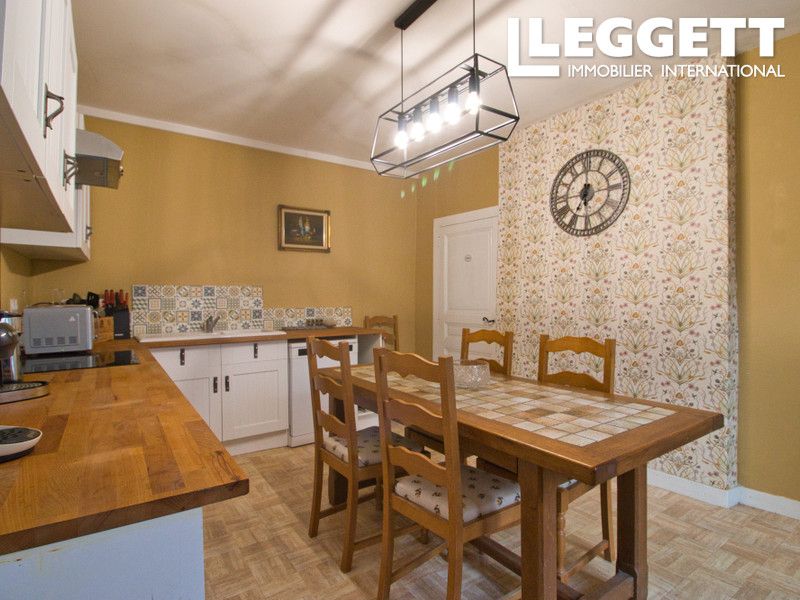 Property photo 3 of 10