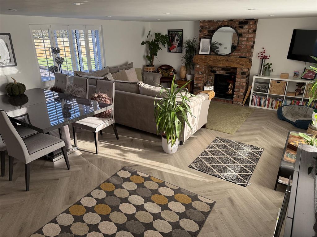 Property photo 2 of 13 Img_5581.Jpg