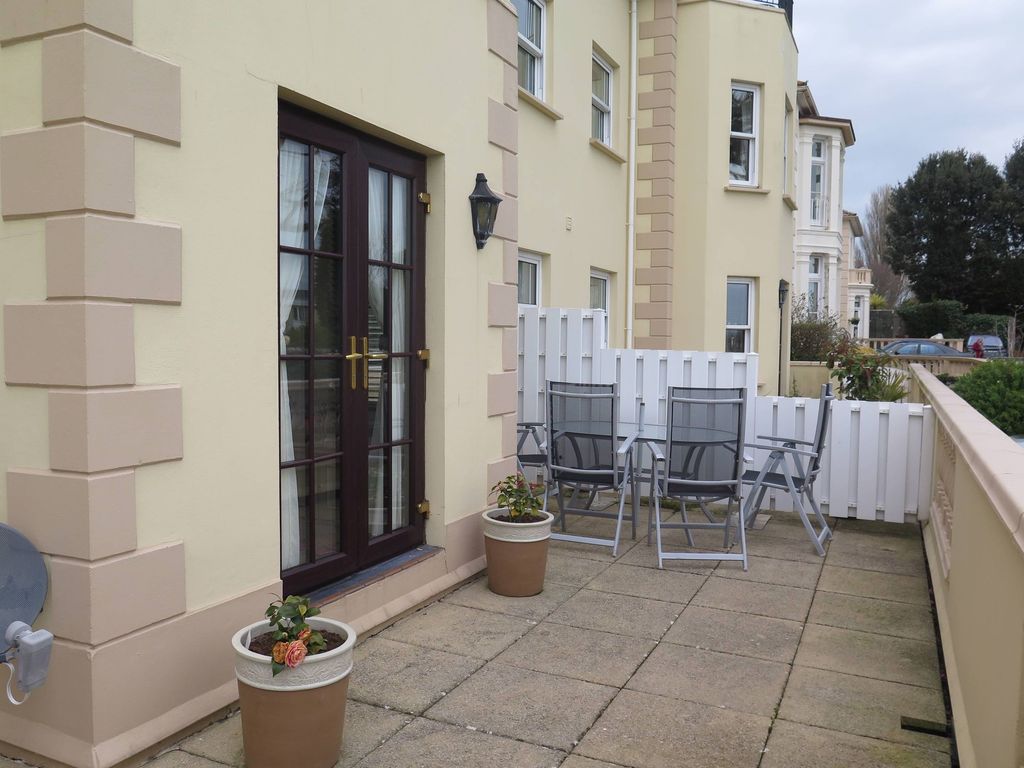 Property photo 2 of 8