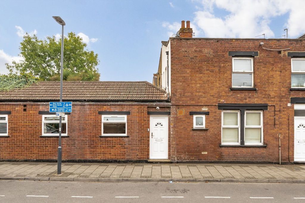 Property photo 1 of 3