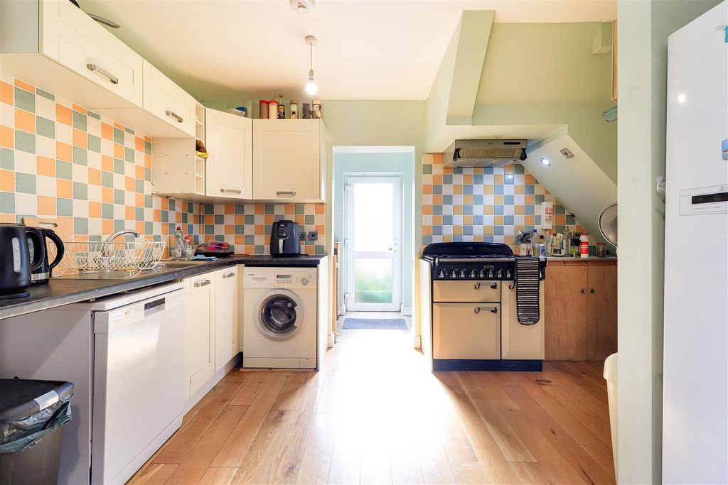 Property photo 2 of 25 Img (15).Jpg