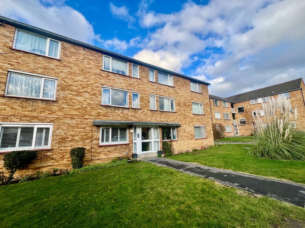 Property photo 1 of 8 6Salis