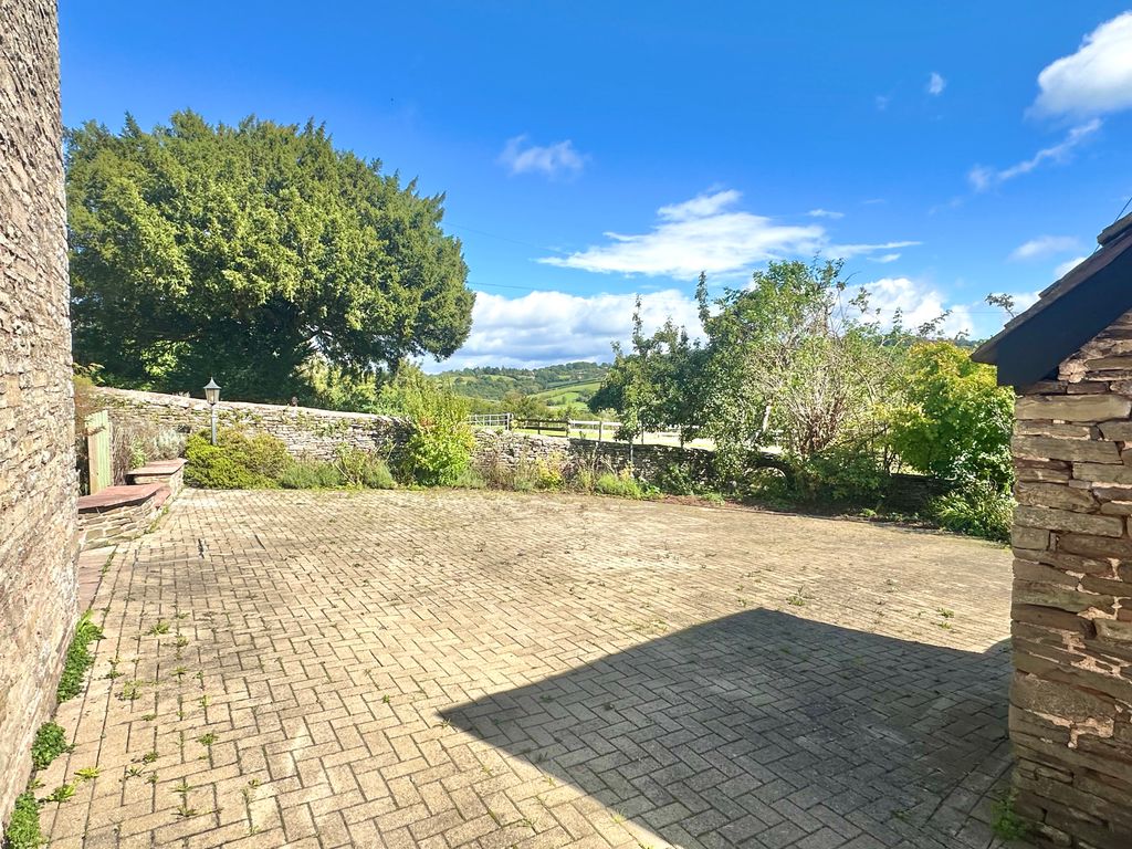 Property photo 2 of 17 Front