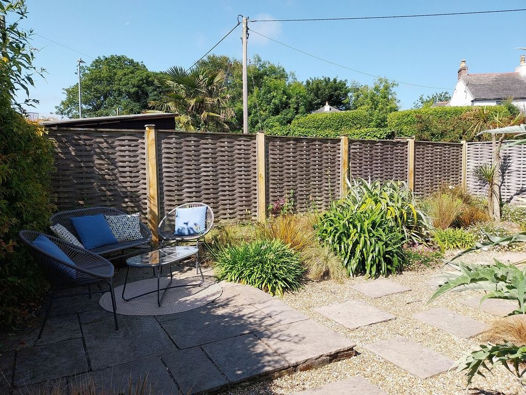 Property photo 2 of 18