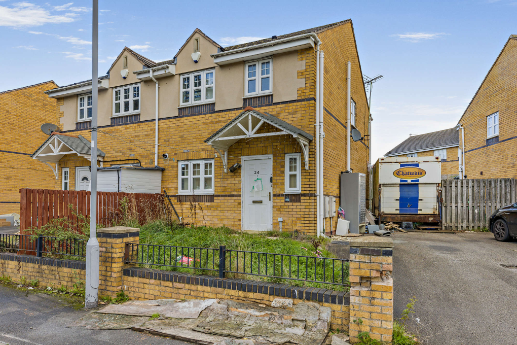 Property photo 1 of 11
