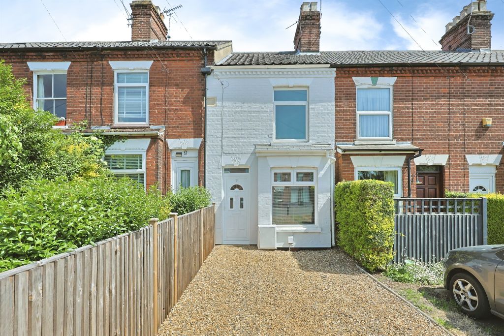 Property photo 1 of 18