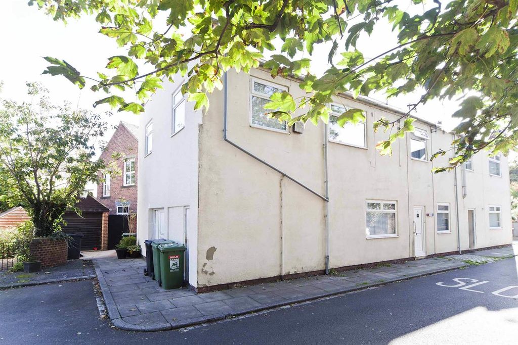 Property photo 3 of 6