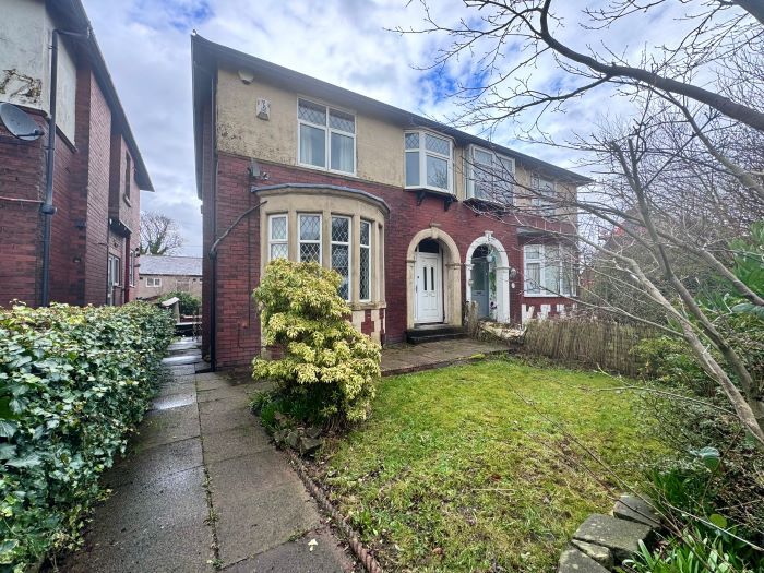 Property photo 1 of 13