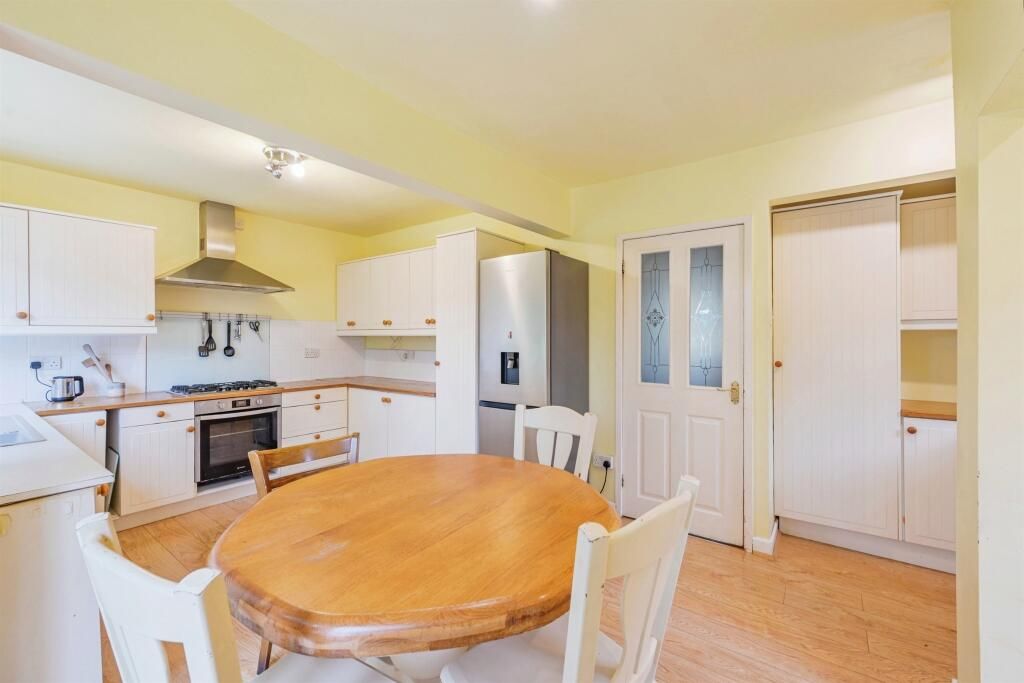 Property photo 3 of 17 Image