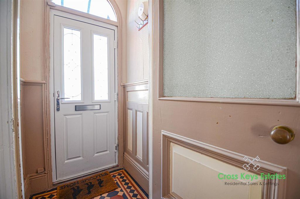 Property photo 3 of 24 Entrance Vestibule