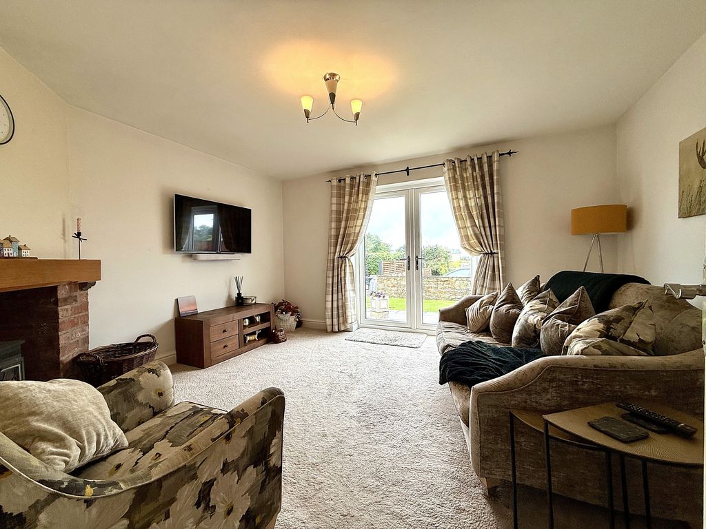 Property photo 2 of 26