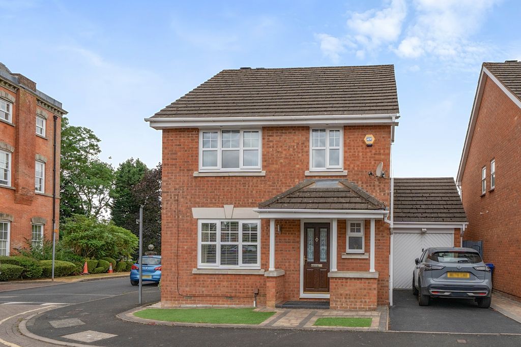 Property photo 1 of 16 1496087 (1)