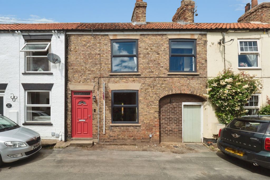 Property photo 1 of 16