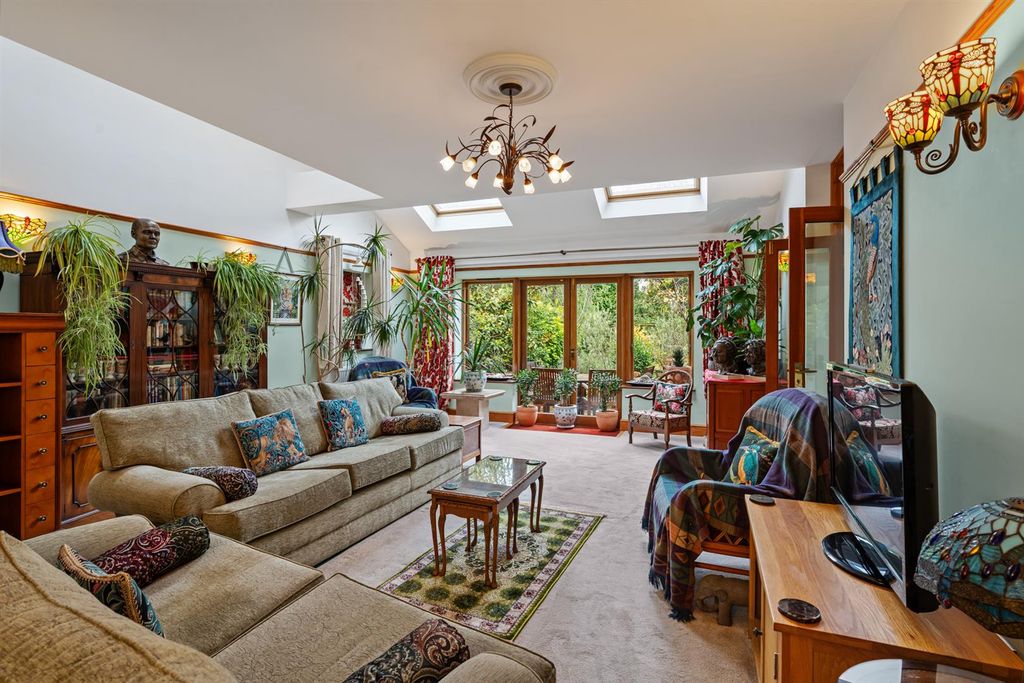 Property photo 3 of 41 6-Branksomeroad-001.Jpg