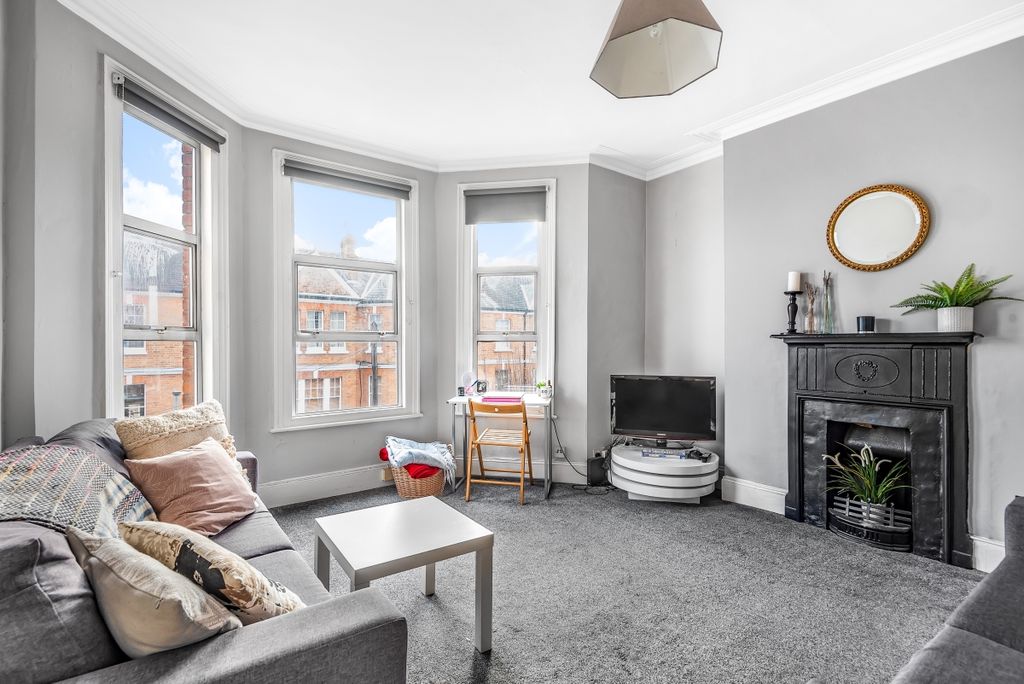 Property photo 1 of 9 2