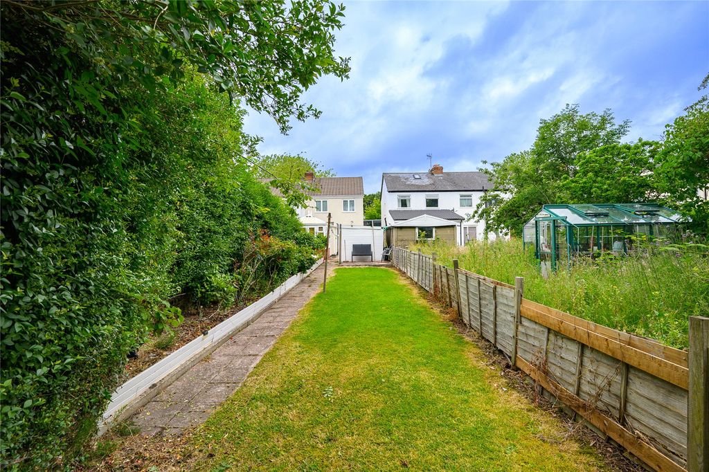 Property photo 2 of 28 Picture No. 16