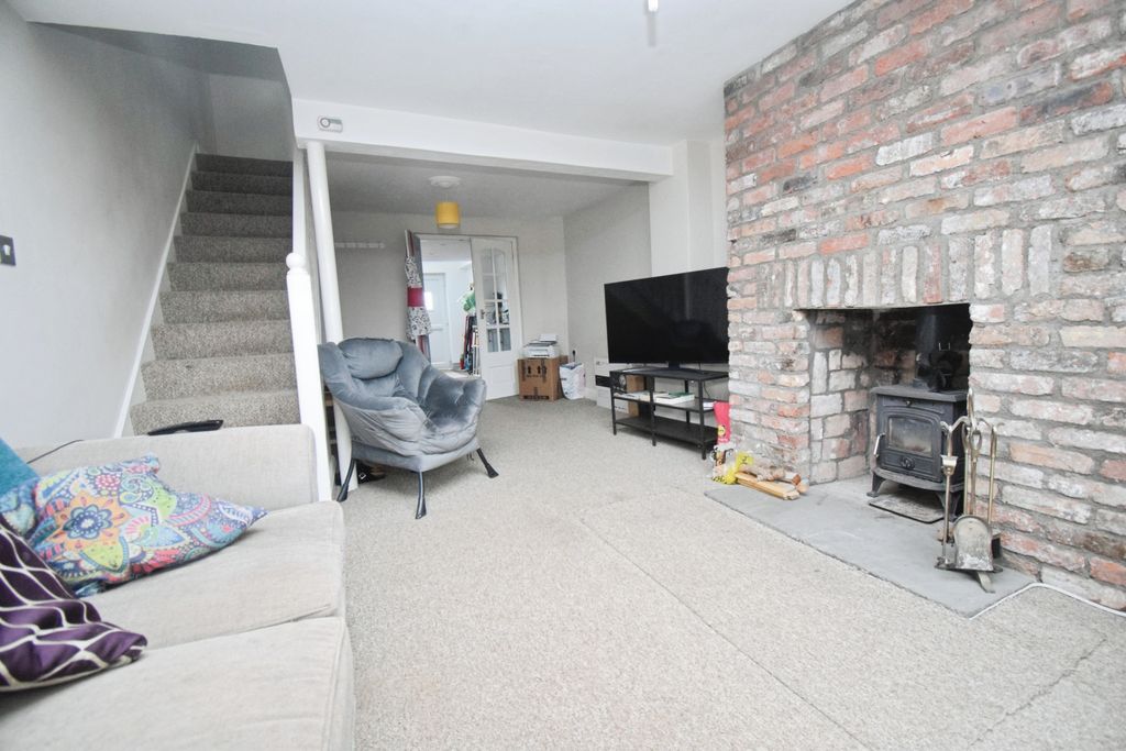 Property photo 2 of 14 Living Room