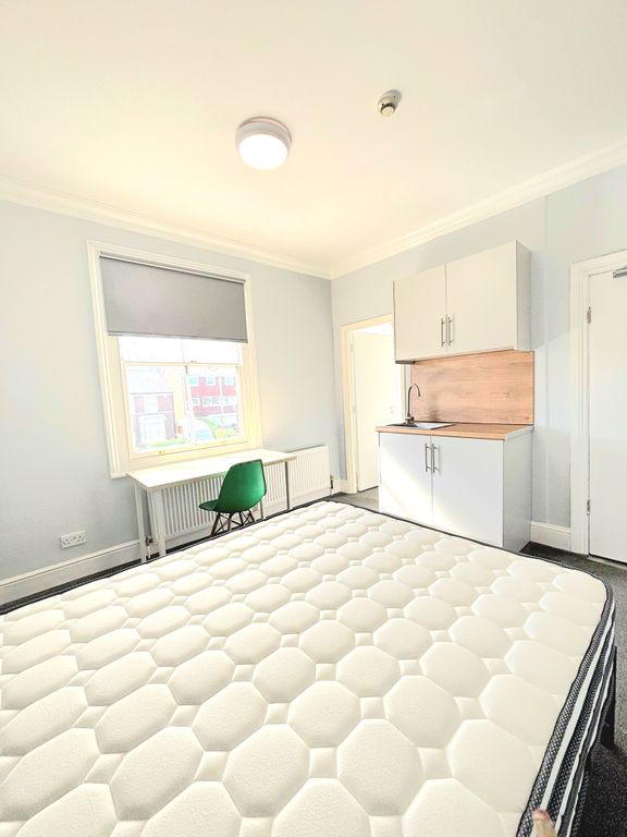 Property photo 3 of 4 Bedroom