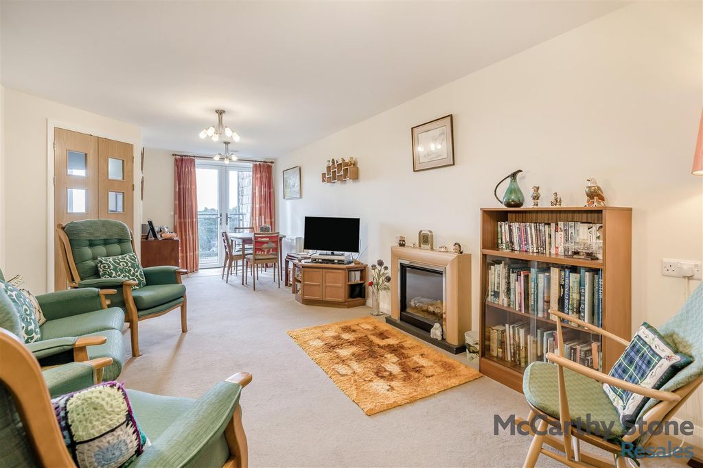 Property photo 2 of 21 8664063-Interior05.Jpg