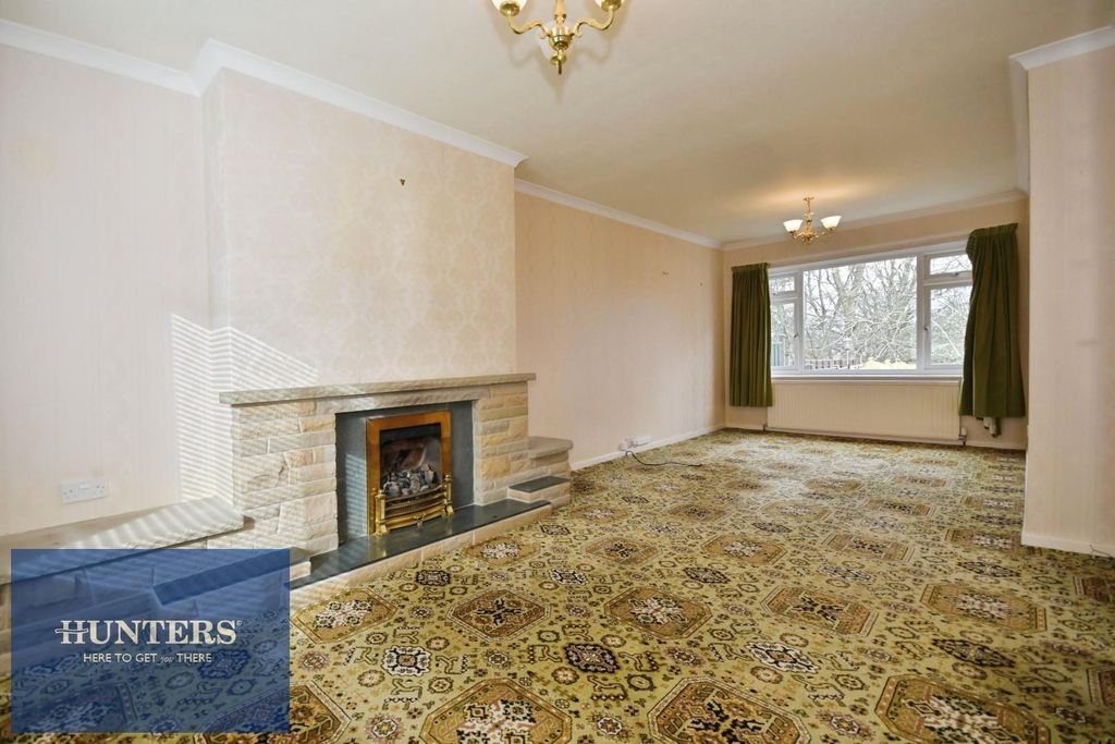 Property photo 3 of 13 Lounge Diner 01.Jpg