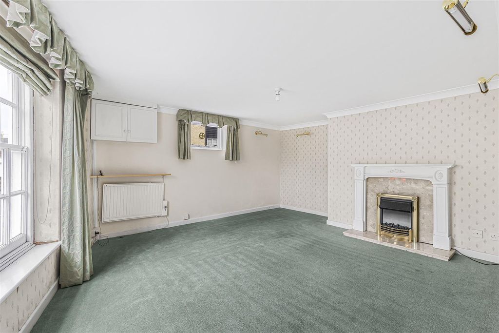 Property photo 2 of 9 5_50804.Jpg