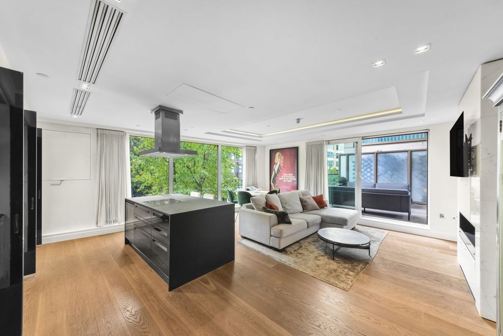 Property photo 3 of 18 Dsc_3997_High