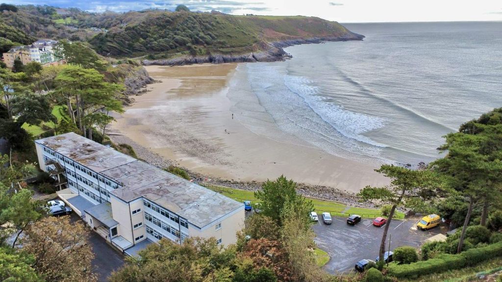 Property photo 1 of 16 Main Image